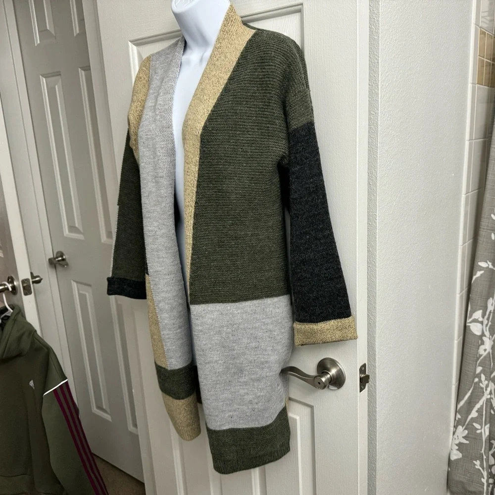Davi & Dani Think Color Block 3/4 Length Sleeve Cardigan S Small